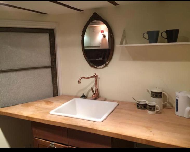 تورونتو Cozy Downtown Private Rooms Near Ago المظهر الخارجي الصورة